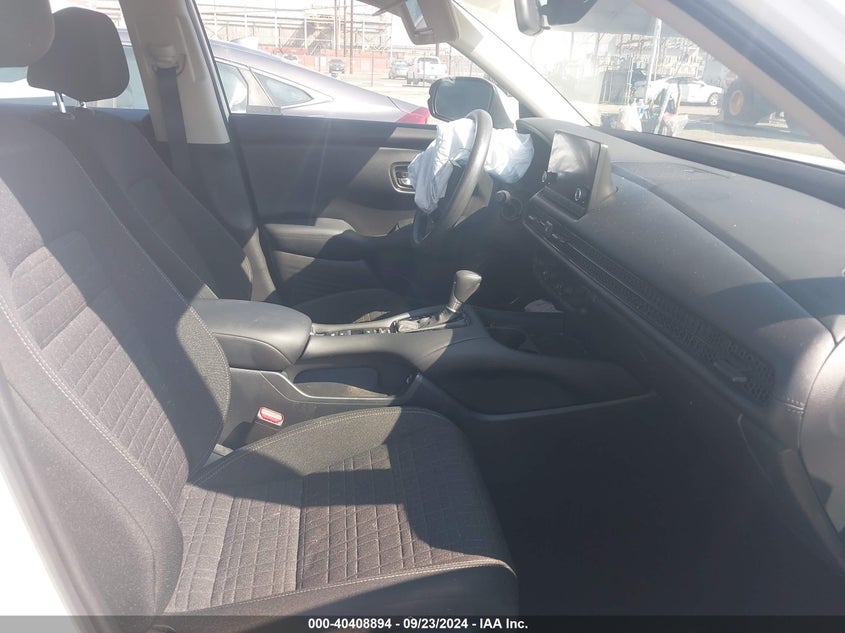 VIN 3CZRZ1H3XPM738472 2023 HONDA HR-V 2WD LX