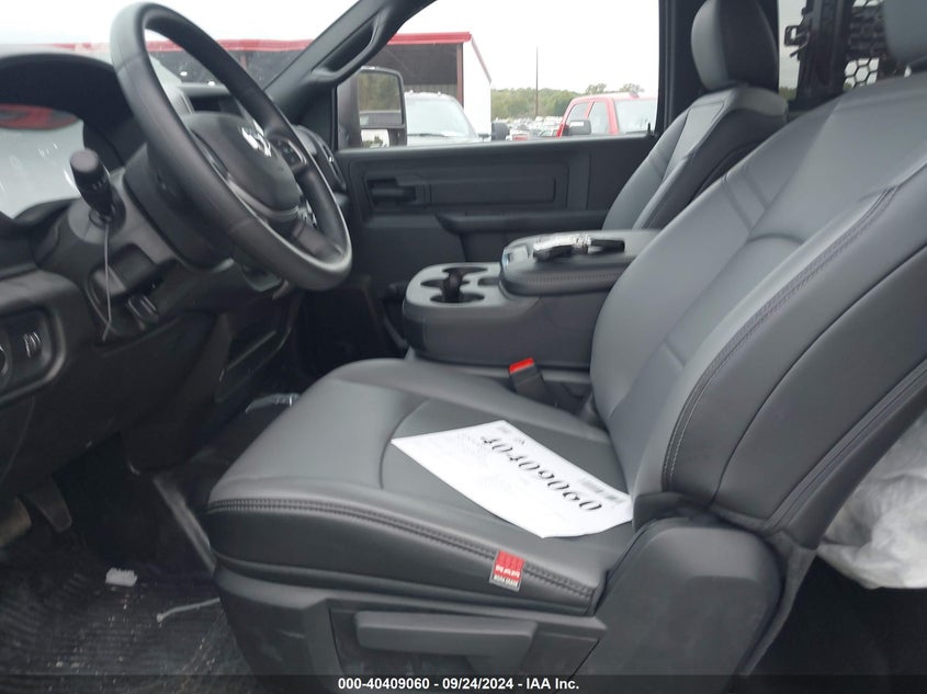 2024 RAM 3500 (VIN: 3C7WRSAJ8RG300738