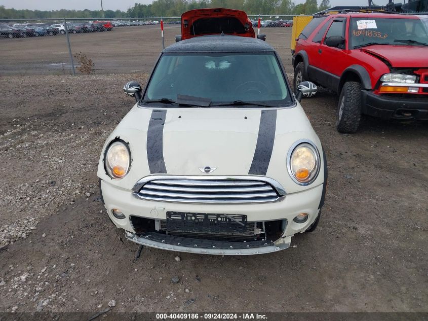 2011 Mini Cooper VIN: WMWSU3C57BT092468 Lot: 40409186