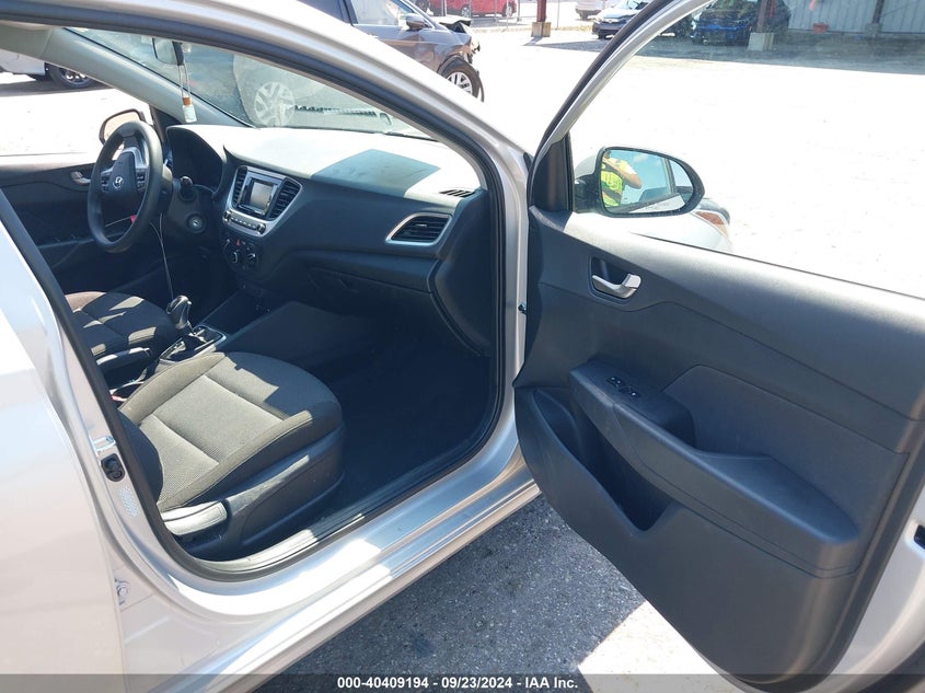 VIN 3KPC24A65NE185033 2022 HYUNDAI ACCENT SE