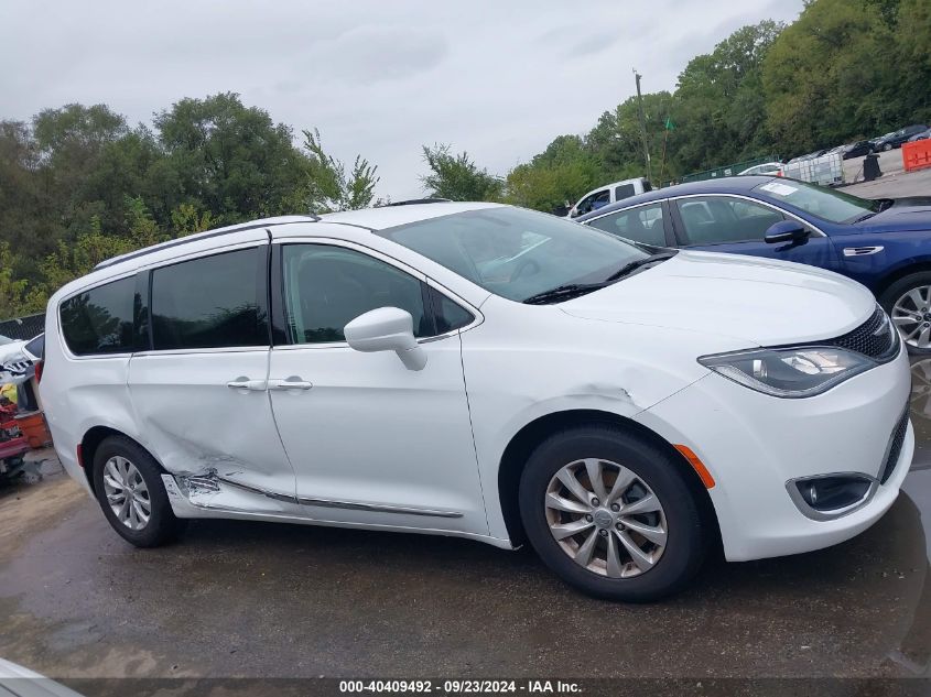 2019 Chrysler Pacifica Touring L VIN: 2C4RC1BG2KR539517 Lot: 40409492