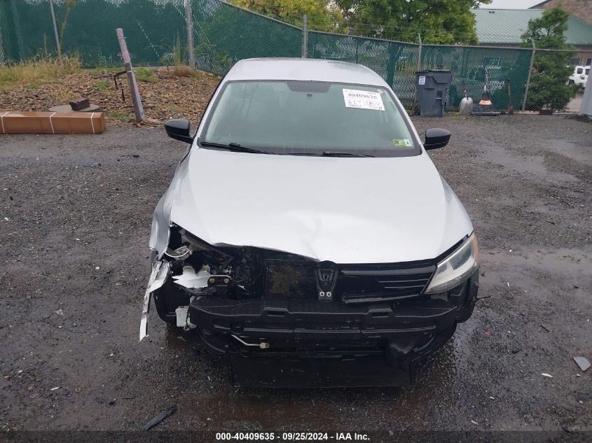 3VW2K7AJ4EM256811 2014 Volkswagen Jetta 2.0L S