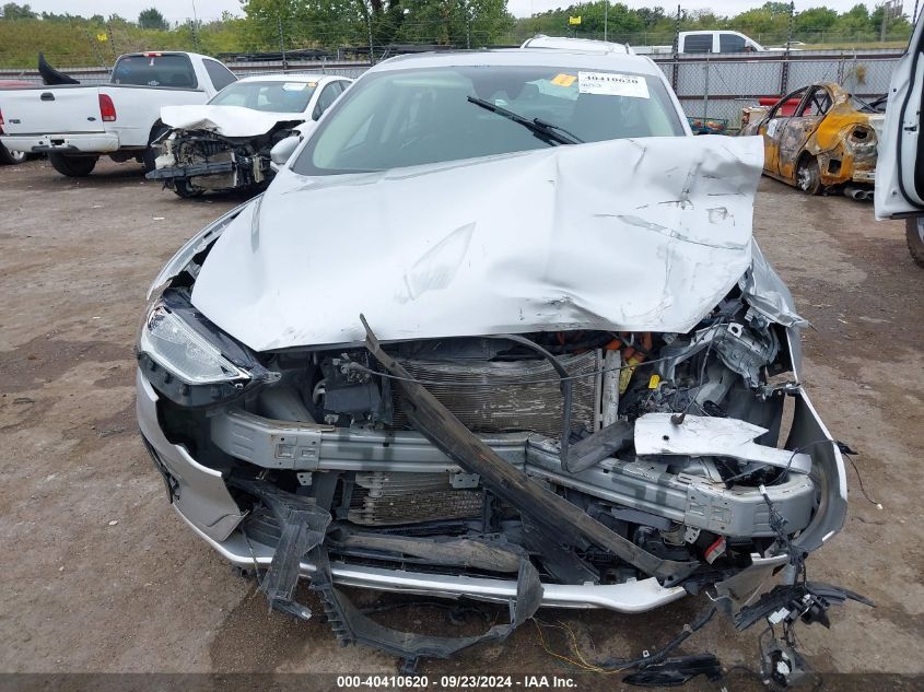 VIN 3FA6P0RU2KR181932 2019 FORD FUSION HYBRID no.13