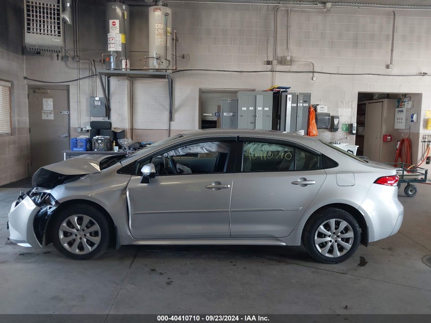 VIN JTDEPMAE5MJ119746 2021 TOYOTA COROLLA LE