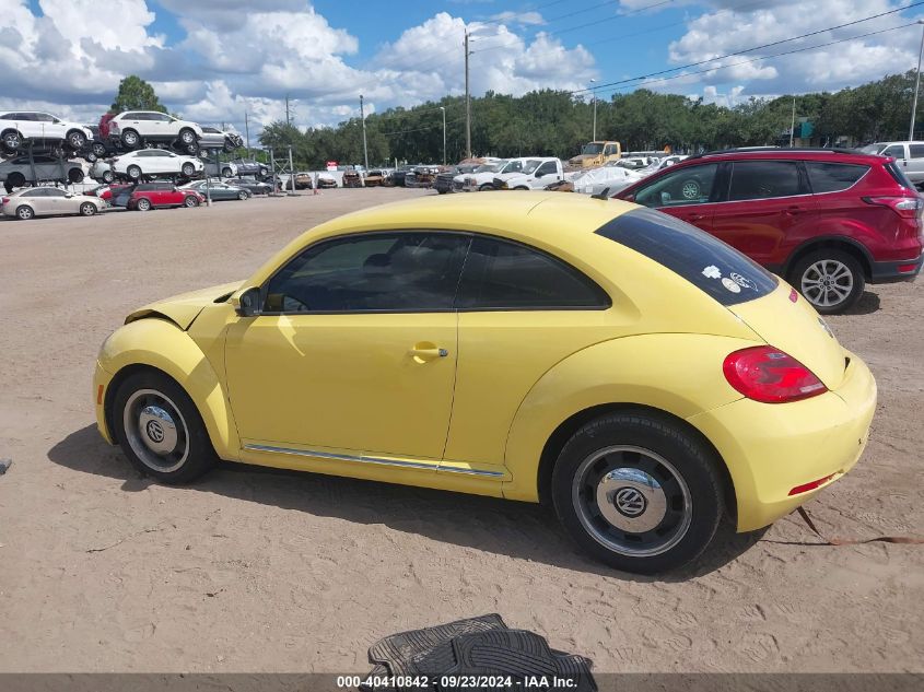 2012 Volkswagen Beetle 2.5L VIN: 3VWJP7AT2CM640596 Lot: 40410842