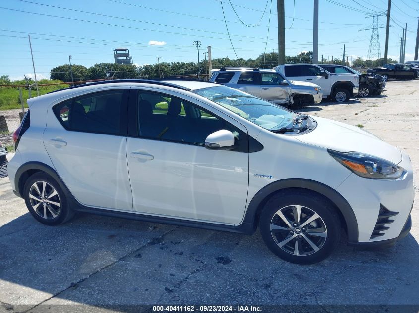 JTDKDTB30J1612975 2018 Toyota Prius C Two