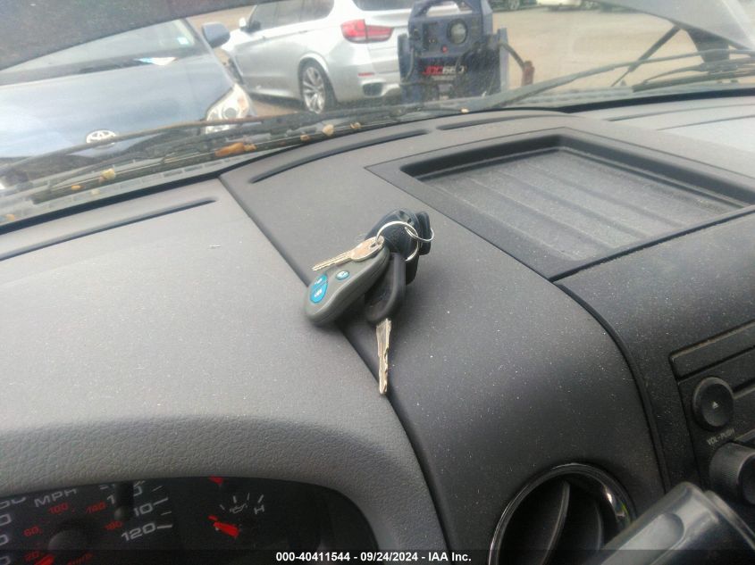 2004 Ford F-150 Stx/Xlt VIN: 1FTRX04W14KA01895 Lot: 40411544