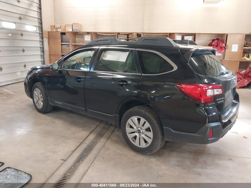 VIN 4S4BSAFCXK3236694 2019 SUBARU OUTBACK 2.5I PREMIUM