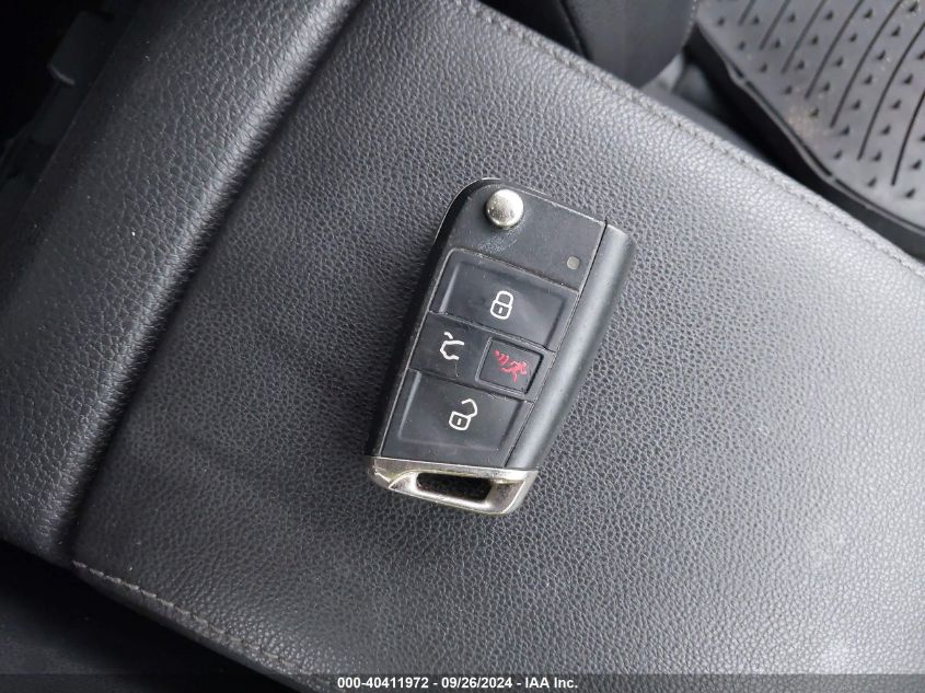 2015 VOLKSWAGEN GOLF SPORTWAGEN TDI SE 4-DOOR - 3VWCA7AU3FM502797