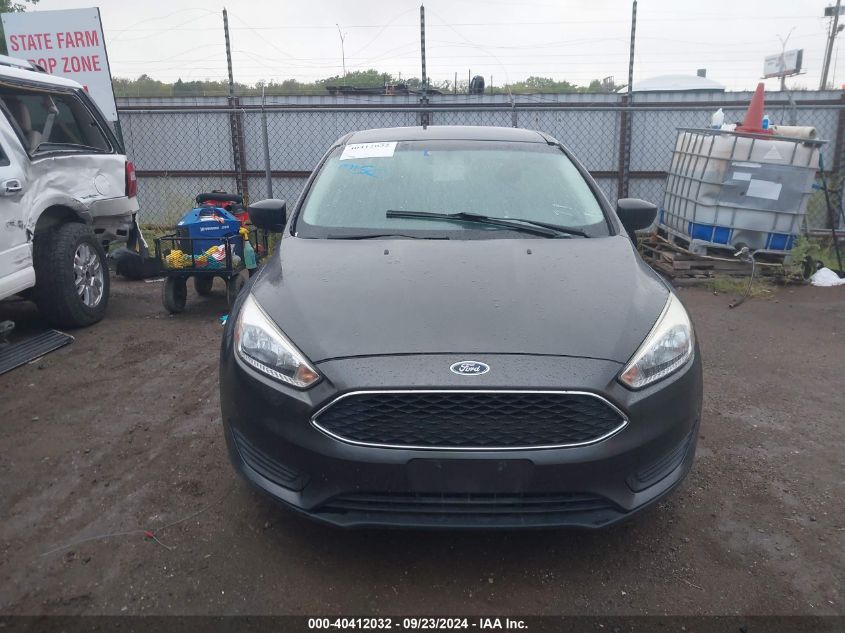 2018 Ford Focus S VIN: 1FADP3E29JL229162 Lot: 40412032