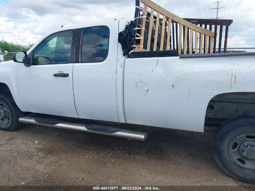 2008 Chevrolet Silverado 2500Hd Work Truck VIN: 1GCHC29K58E128792 Lot: 40412077