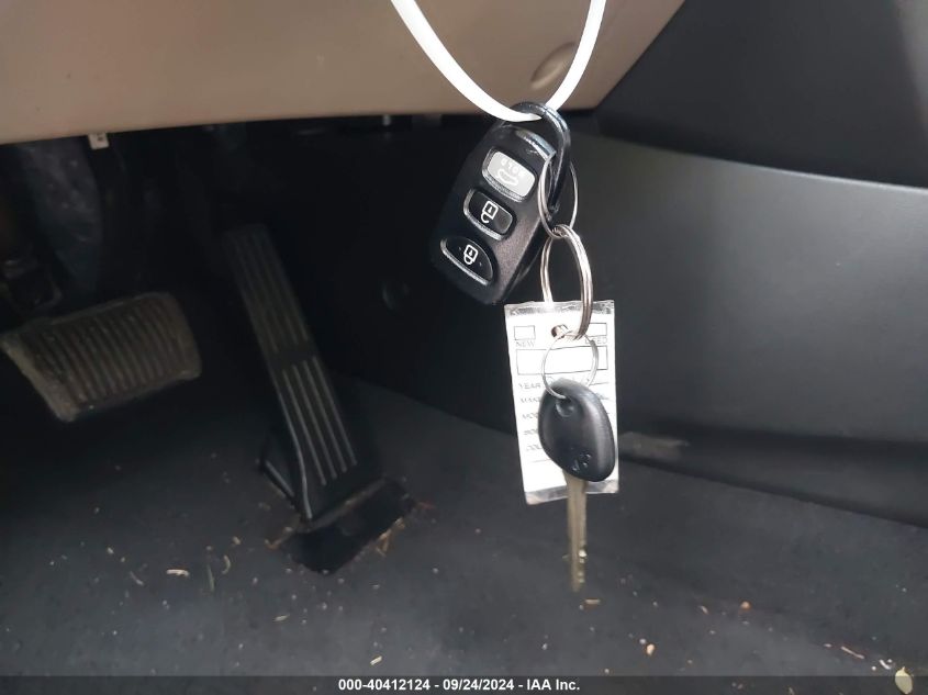 2016 Hyundai Elantra Se VIN: 5NPDH4AE5GH784961 Lot: 40412124