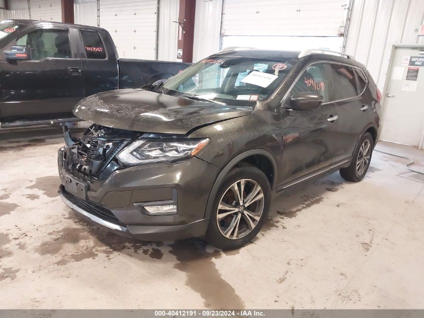 5N1AT2MV1HC788161 2017 NISSAN ROGUE - Image 2