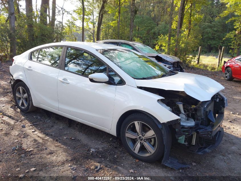 VIN 3KPFL4A77JE239462 2018 KIA Forte, LX no.1