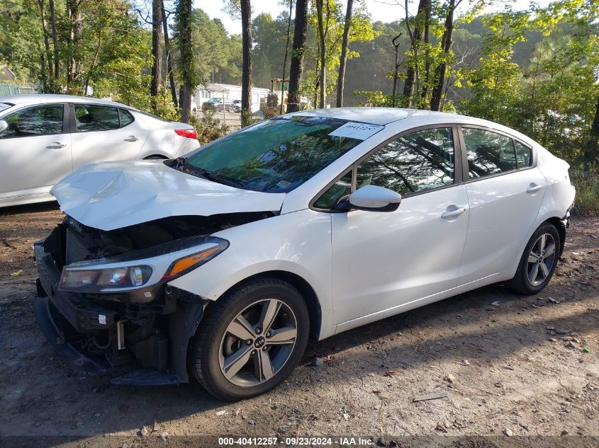 VIN 3KPFL4A77JE239462 2018 KIA Forte, LX no.2