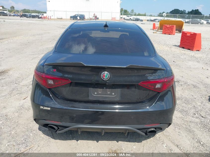 2019 Alfa Romeo Giulia Ti Sport Carbon Awd VIN: ZARFANBN6K7615181 Lot: 40412381