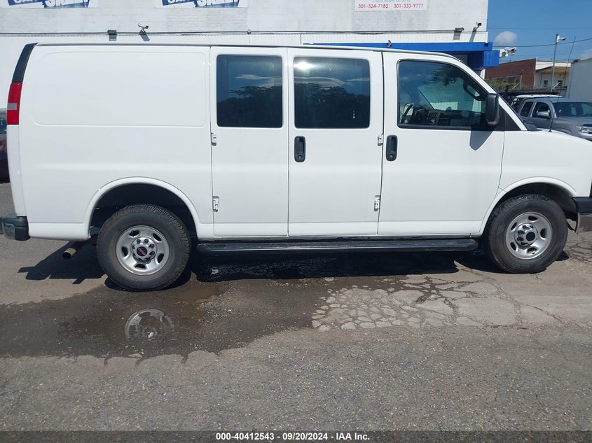 Vin: 1gtw7afg6jq912272, lot: 40901146, gmc savana 2500 work van 20184