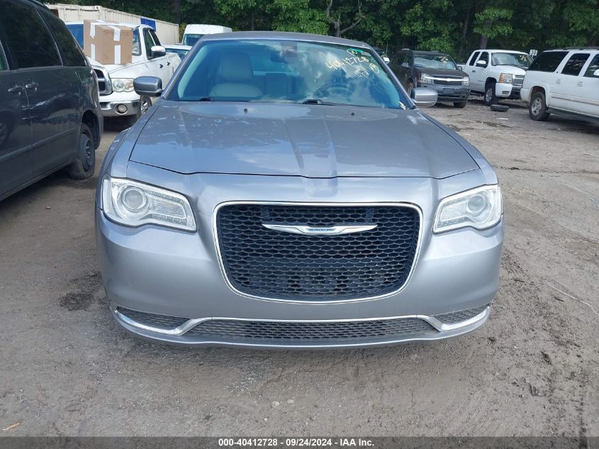 2015 Chrysler 300 Limited VIN: 2C3CCAAG2FH785913 Lot: 40412728