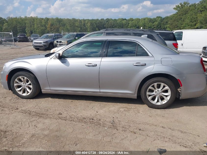 2015 Chrysler 300 Limited VIN: 2C3CCAAG2FH785913 Lot: 40412728