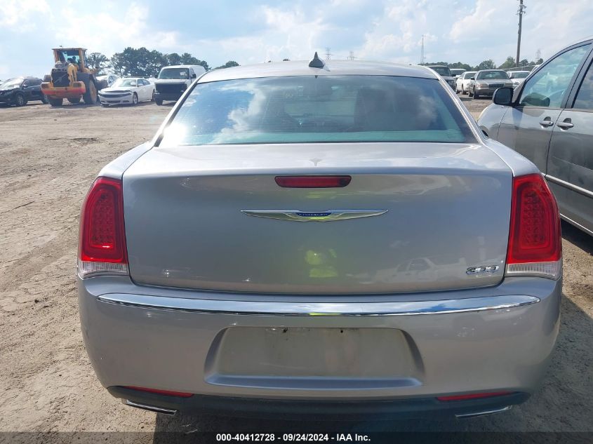 2015 Chrysler 300 Limited VIN: 2C3CCAAG2FH785913 Lot: 40412728