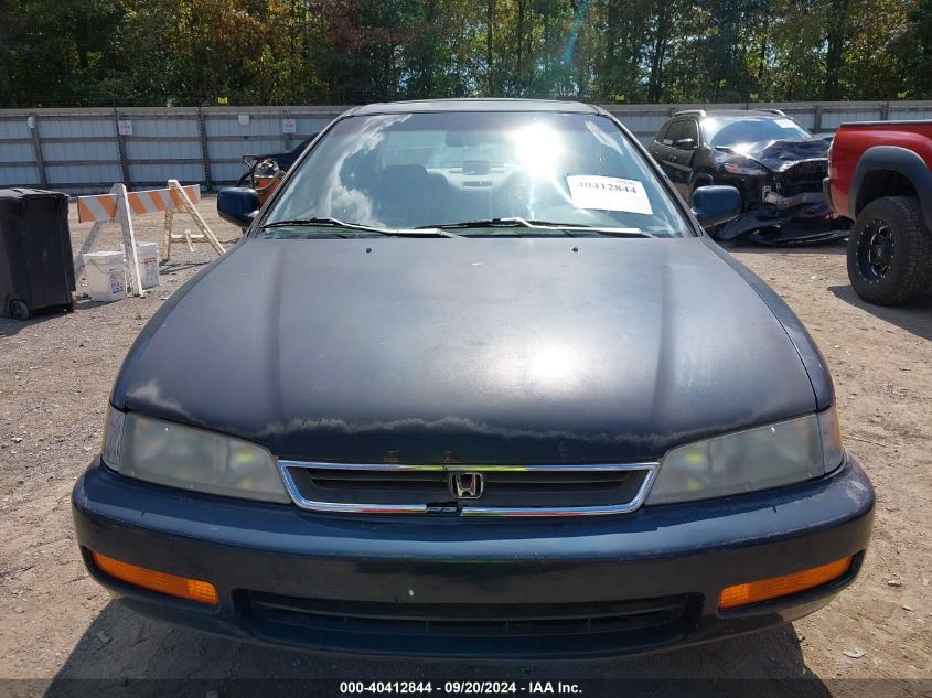 1996 Honda Accord Ex/Ex-R VIN: 1HGCD5553TA144984 Lot: 40412844