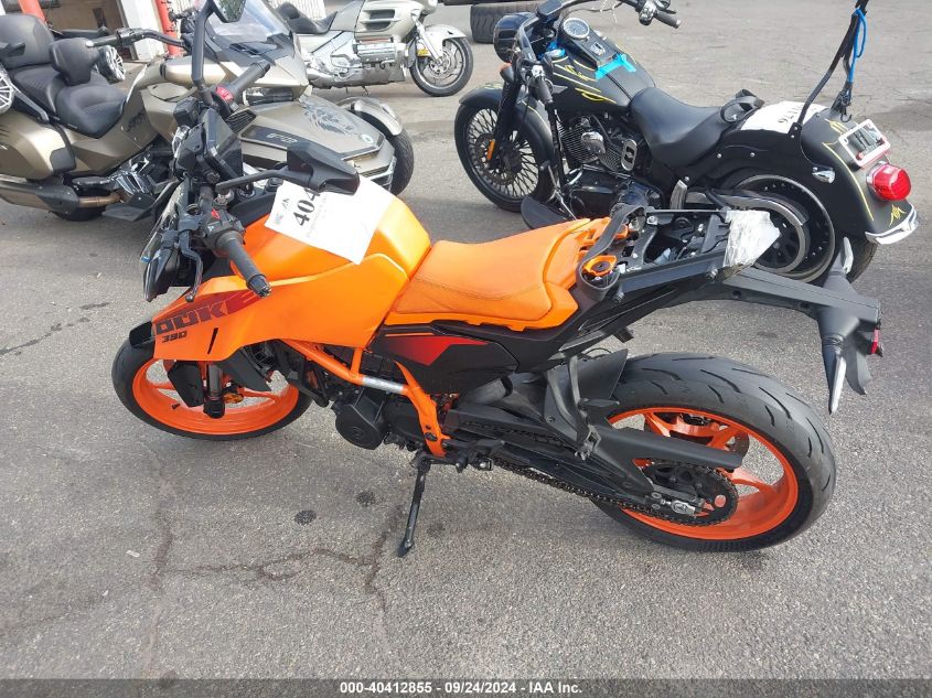 2024 Ktm 390 Duke VIN: MD2JPJ402RN238698 Lot: 40412855