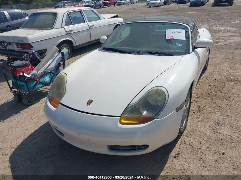 WP0CA2986YU626736 2000 Porsche Boxster