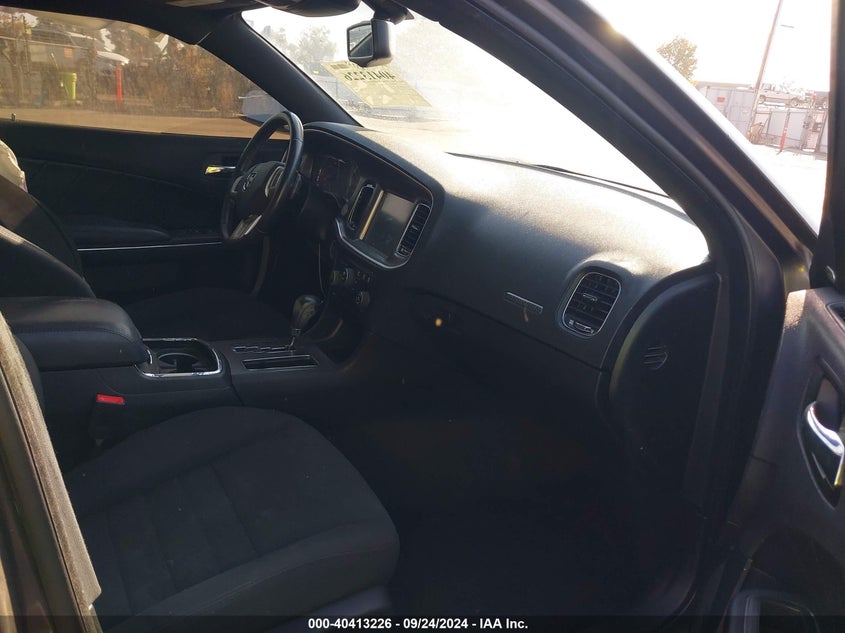 Image 5 of 2013 DODGE CHARGER  salvage vehicle - Lot #40413226 at IAAI