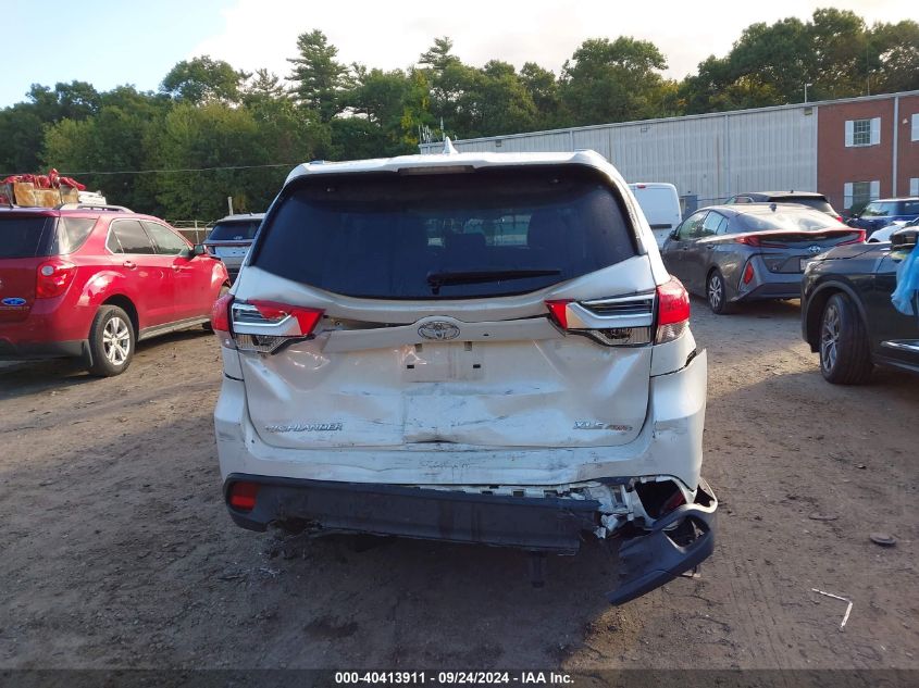 5TDJZRFH6JS560650 2018 TOYOTA HIGHLANDER - Image 16