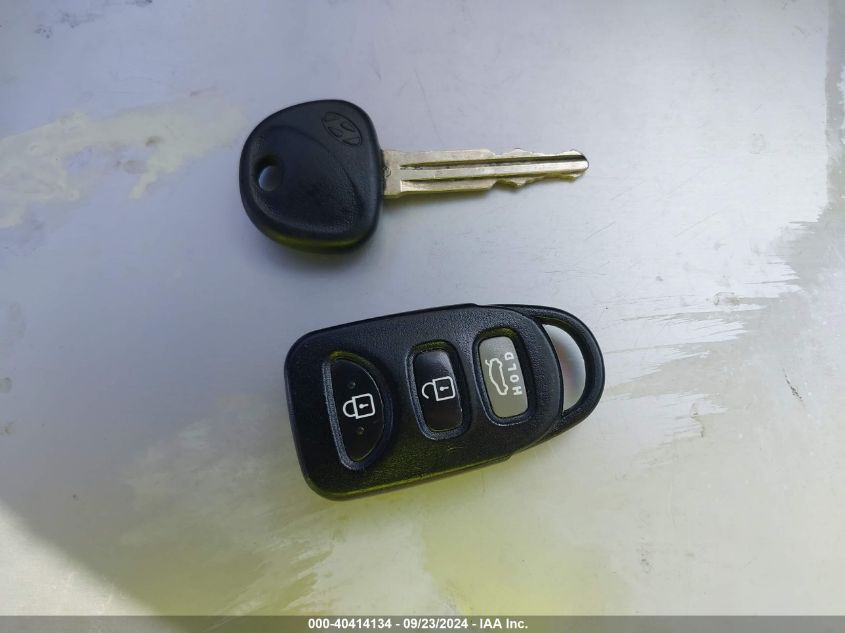 KMHDH4AE4DU865429 2013 Hyundai Elantra Gls