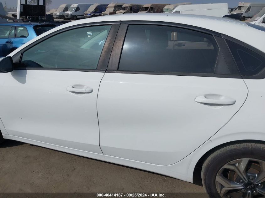 3KPF24AD9KE136005 2019 Kia Forte Lxs