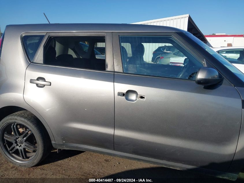 KNDJP3A51J7573168 2018 Kia Soul +