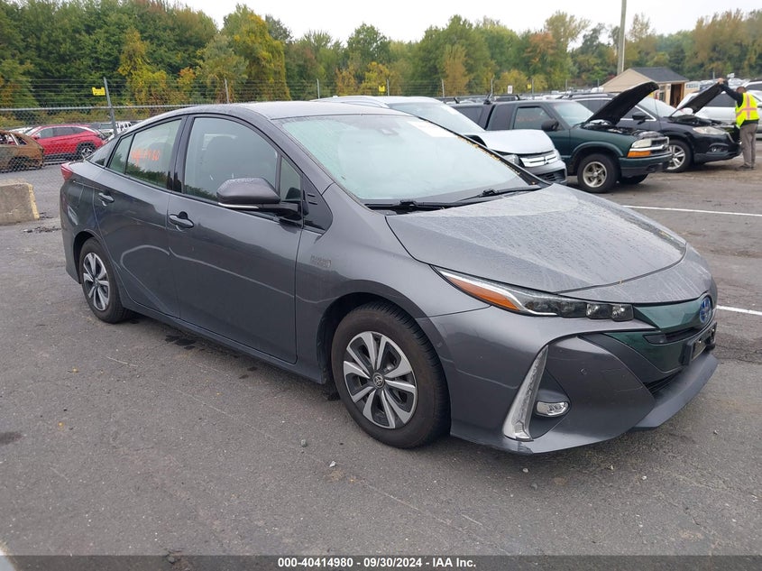 TOYOTA PRIUS PRIME 2017