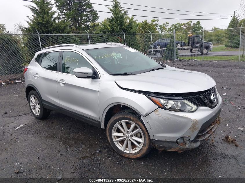 JN1BJ1CR0HW133598 2017 NISSAN ROGUE - Image 1