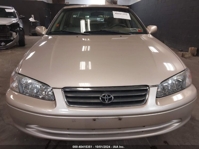 2000 Toyota Camry Le V6 VIN: 4T1BF28K2YU111612 Lot: 40415351