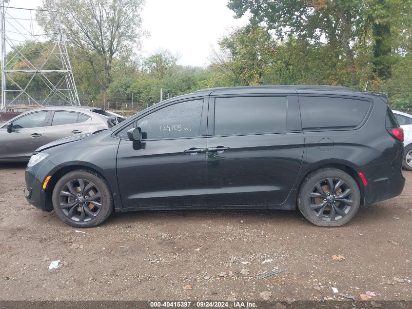 2019 Chrysler Pacifica Touring L VIN: 2C4RC1BG7KR627530 Lot: 40415397