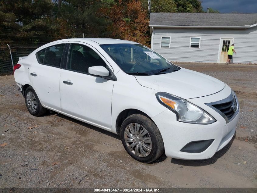 VIN 3N1CN7AP7KL832639 2019 Nissan Versa, 1.6 SV no.1