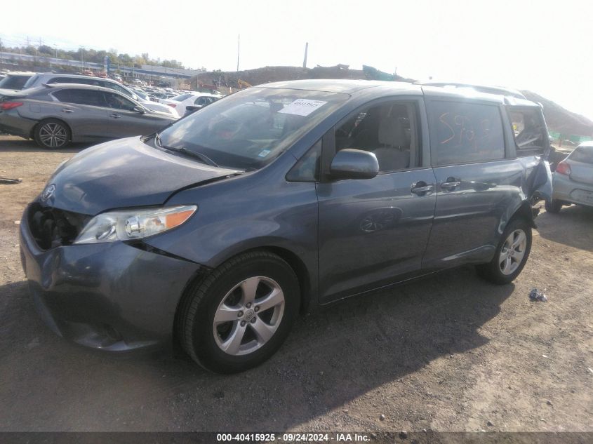 5TDKK3DC4DS323737 2013 Toyota Sienna Le V6 8 Passenger