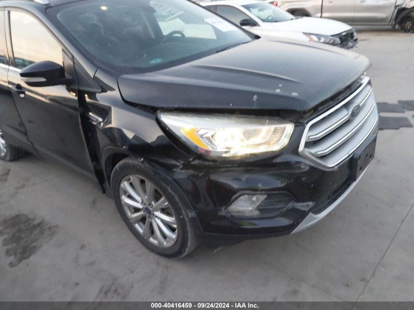 1FMCU0J92HUA38537 2017 Ford Escape Titanium