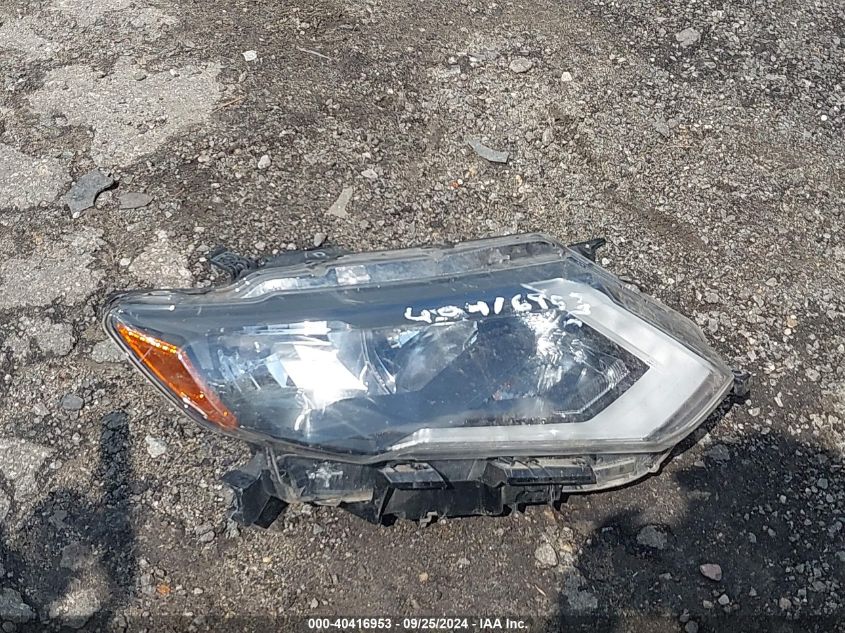 2017 NISSAN ROGUE SV - JN8AT2MT1HW131284