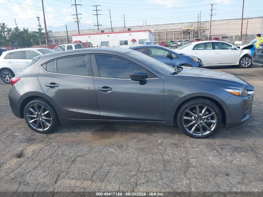 3MZBN1L35JM271797 2018 Mazda Mazda3 Touring