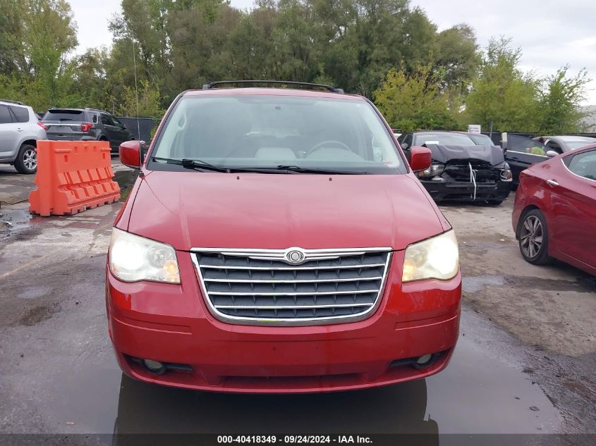 2A4RR5D10AR136241 2010 Chrysler Town & Country Touring