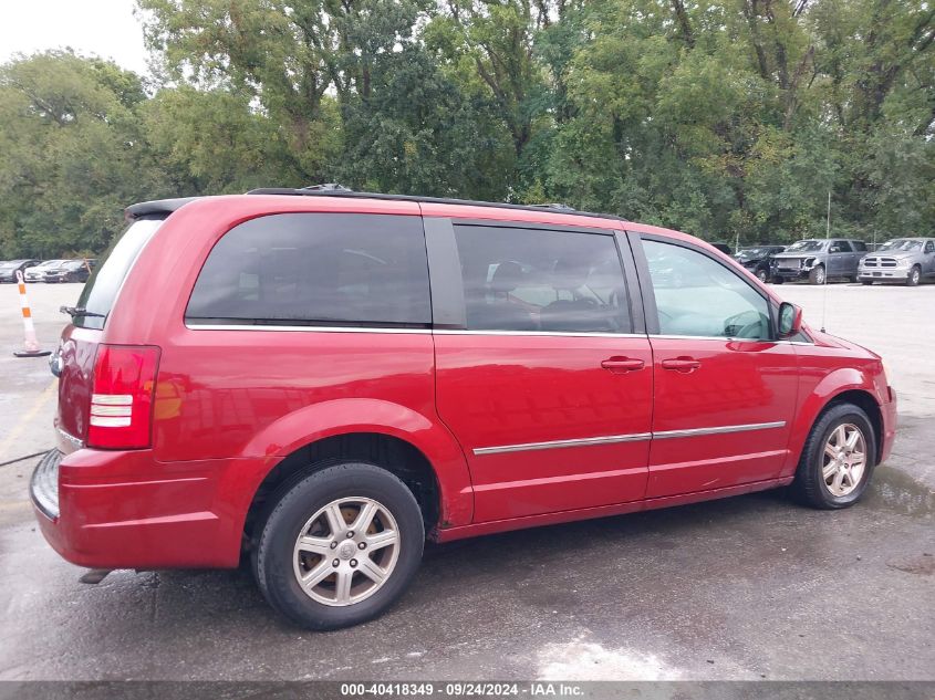 2A4RR5D10AR136241 2010 Chrysler Town & Country Touring