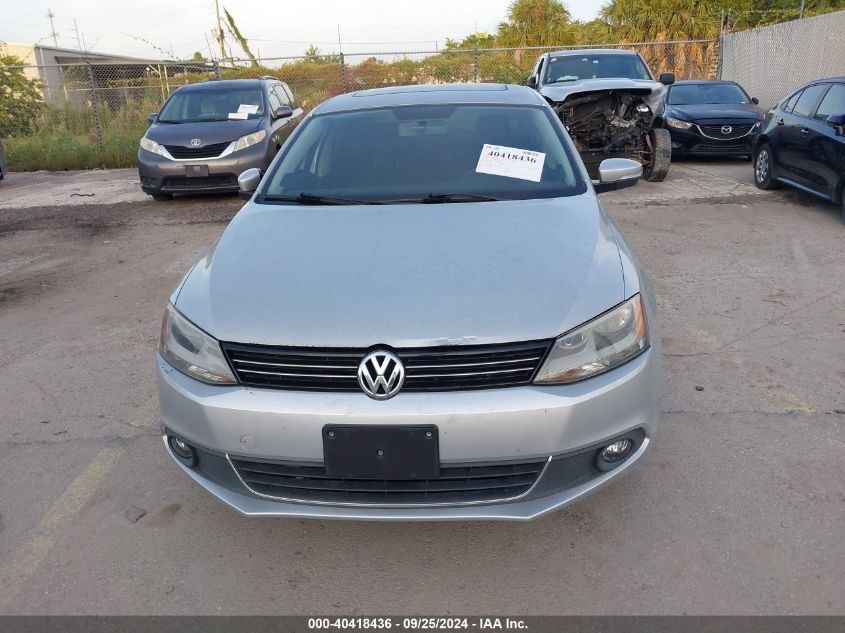 3VWL07AJ4EM389465 2014 Volkswagen Jetta 1.8T Sel