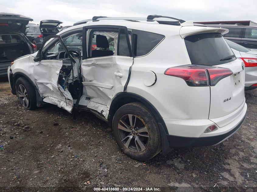 2018 TOYOTA RAV4 XLE VIN: JTMWFREV6JJ723834
