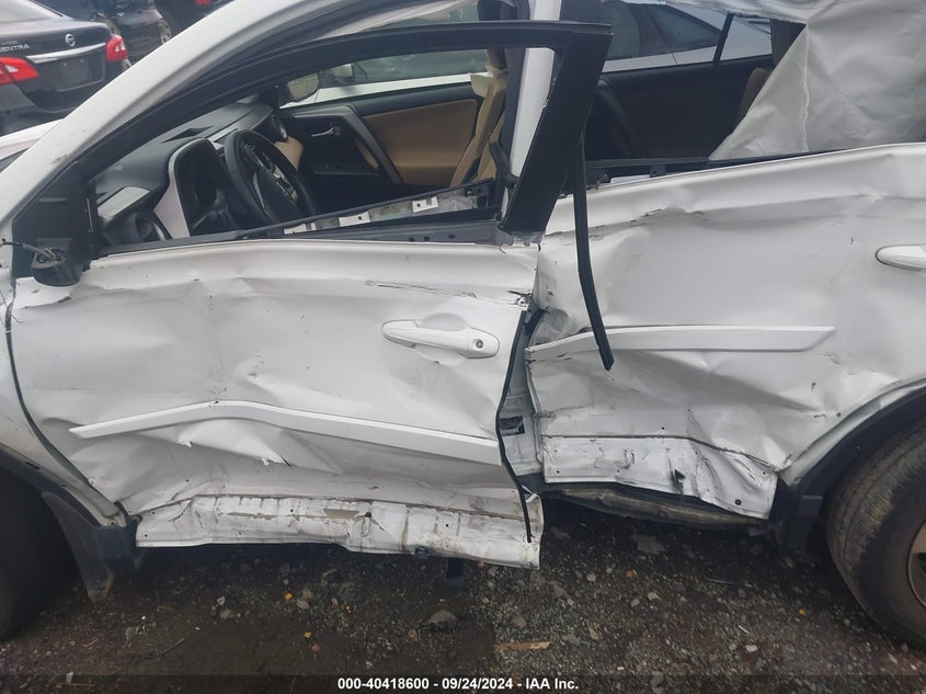 2018 TOYOTA RAV4 XLE VIN: JTMWFREV6JJ723834