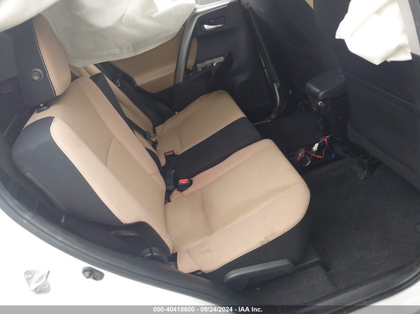 VIN JTMWFREV6JJ723834 2018 TOYOTA RAV4 XLE