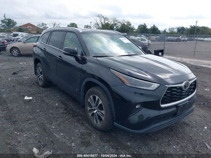 5TDGZRBH6MS115572 2021 TOYOTA HIGHLANDER - Image 1