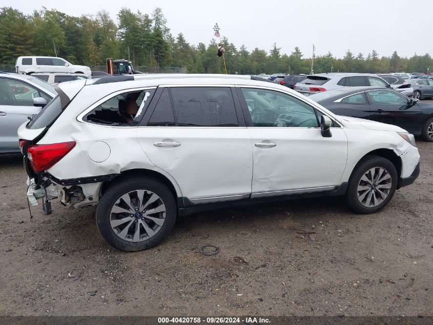 4S4BSATC8J3356464 2018 Subaru Outback 2.5I Touring