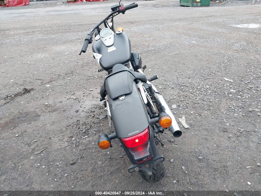 JH2RC5377DK300575 2013 Honda Vt750 C2B